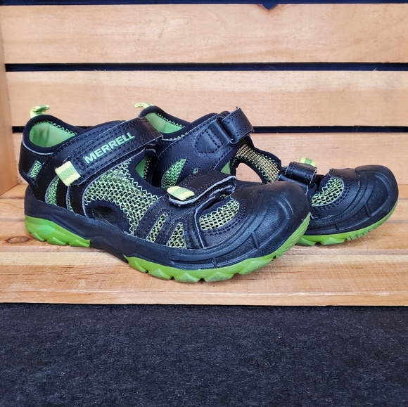 merrell water hiking shoes